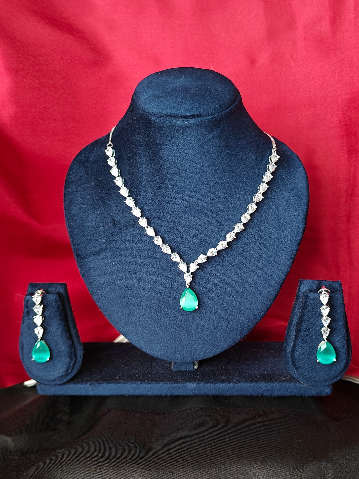 AD Necklace Set